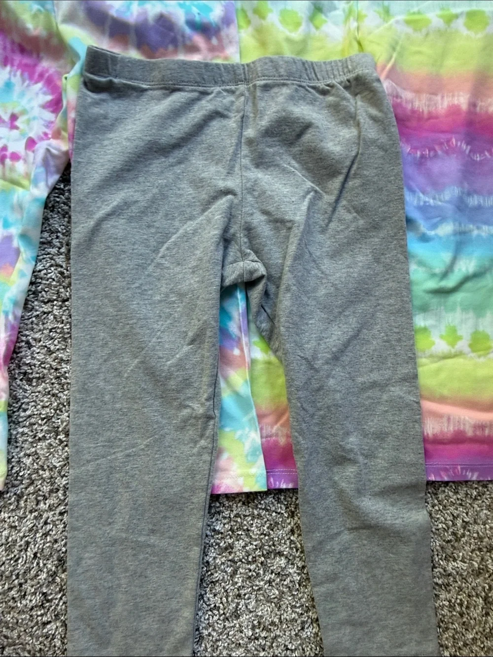 NWT Girls 3-Pack Capri Leggings - Multicolor Tie-Dye & Gray size medium 7-8